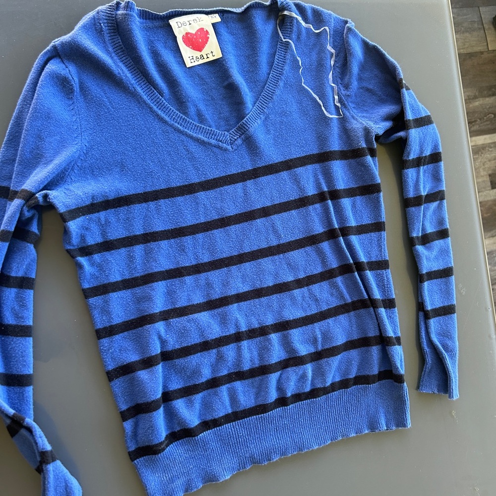 Doe & Rae Blue Striped Women's Sweater